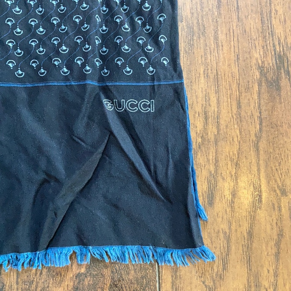GUCCI Blue Scarf - Picture 2 of 4